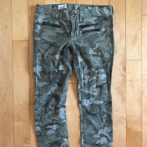 Camouflage print jeans